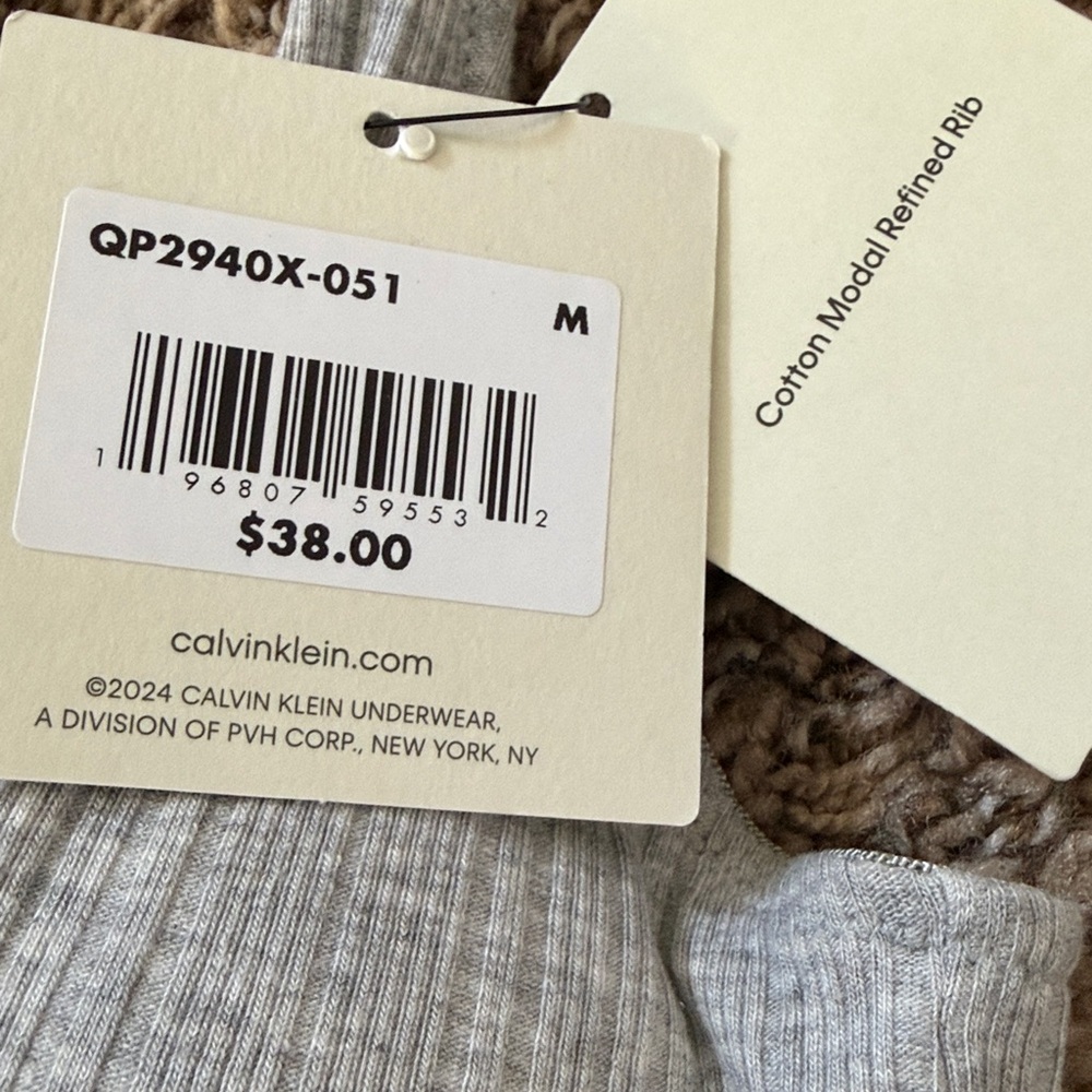 ▪️ Calvin Klein • Padded & Ribbed Bralette - Soft Gray • Juniors Medium - Picture 8 of 10